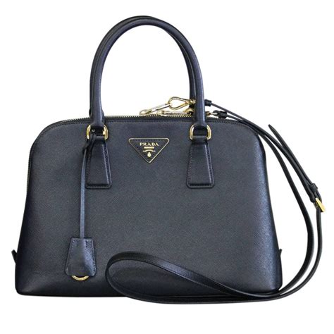 Prada saffiano leather zip